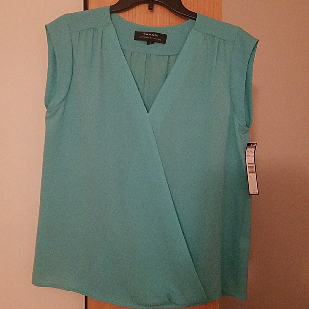 Tahari blouse